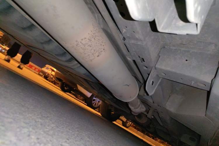 Used Buick GL8 2014 2.4L Classic Edition Chassis Rear Right