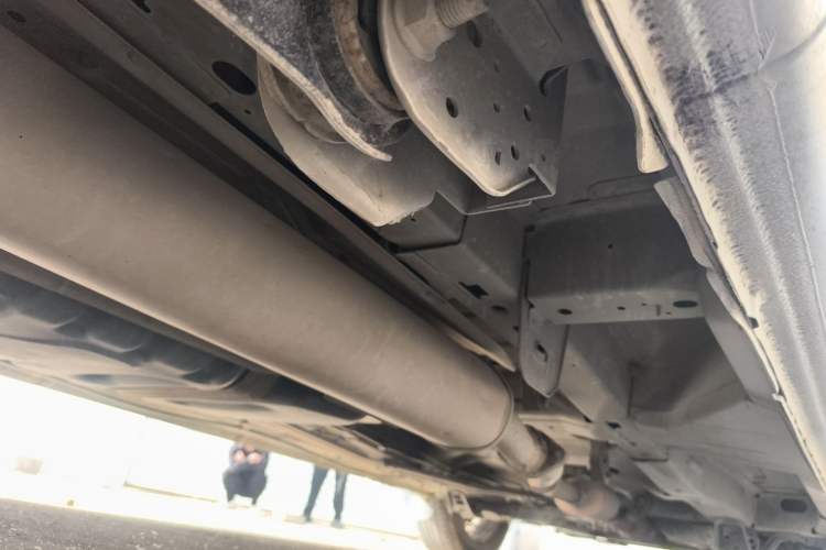 Used Buick GL8 2014 2.4L Classic Edition Chassis Rear Right