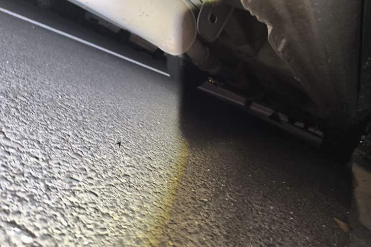 Used Buick GL8 2014 2.4L Classic Edition Chassis Rear Right