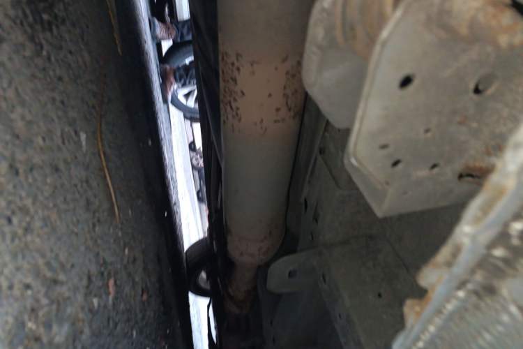 Used Buick GL8 2014 2.4L Classic Edition Chassis Rear Right