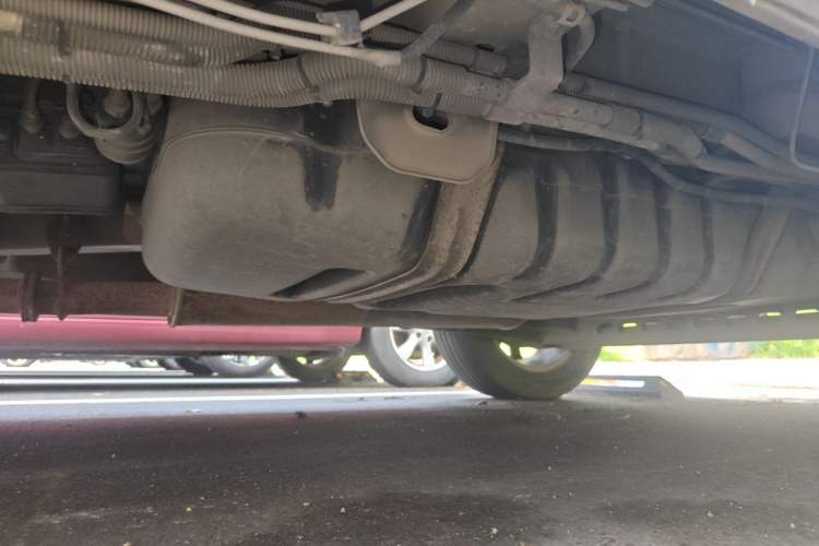 Used Buick GL8 2014 2.4L Executive Edition Chassis Rear Right