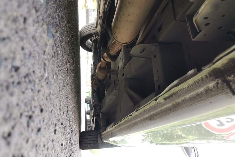 Used Buick GL8 2014 2.4L Classic Edition Chassis Rear Right