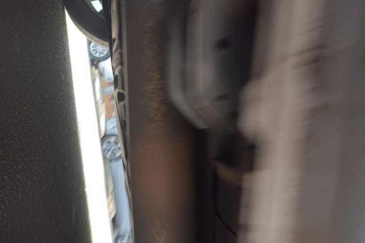 Used Buick GL8 2014 2.4L Classic Edition Chassis Rear Right