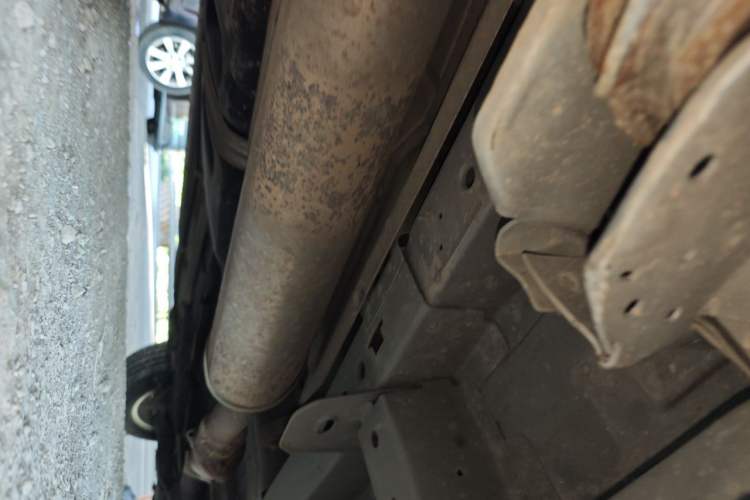 Used Buick GL8 2014 2.4L Classic Edition Chassis Rear Right