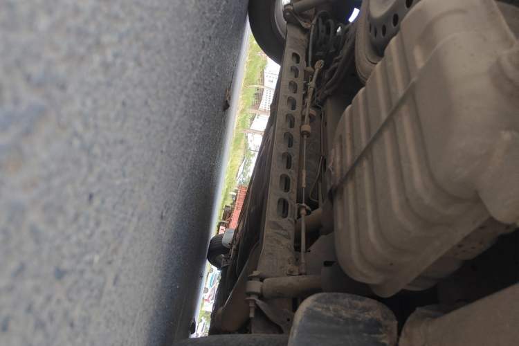 Used Buick GL8 2014 2.4L Classic Edition Chassis Rear Right