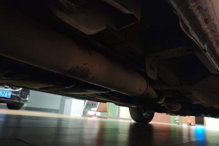 Used Buick GL8 2014 2.4L Classic Edition Chassis Rear Right