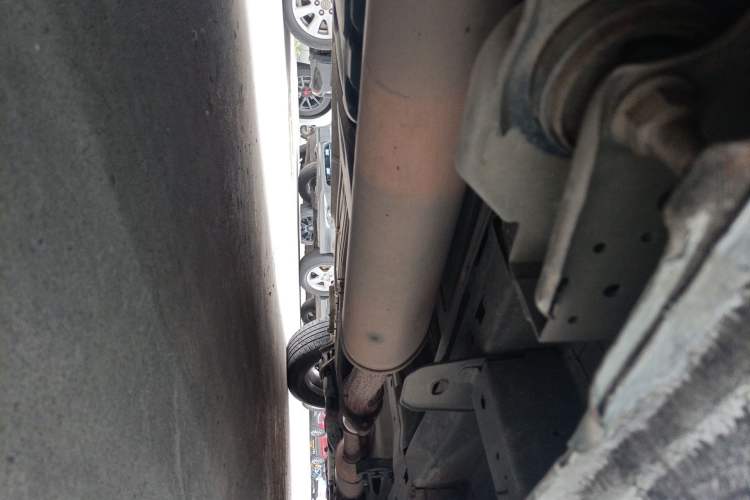 Used Buick GL8 2014 2.4L Classic Edition Chassis Rear Right