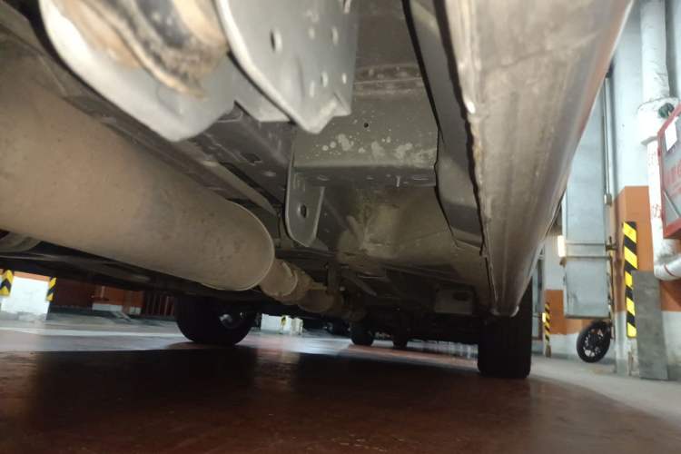 Used Buick GL8 2014 2.4L Classic Edition Chassis Rear Right