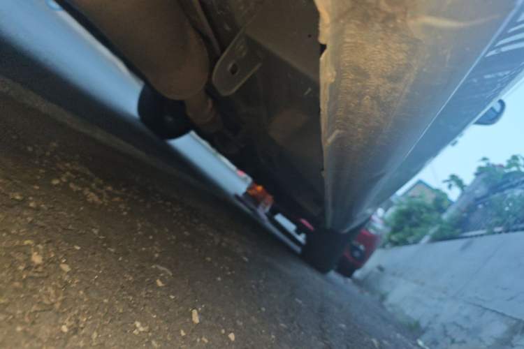 Used Buick GL8 2014 2.4L Classic Edition Chassis Rear Right