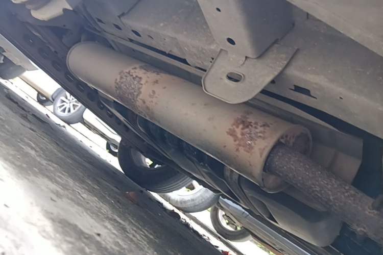 Used Buick GL8 2014 2.4L Classic Edition Chassis Rear Right