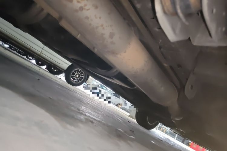 Used Buick GL8 2014 2.4L Comfort Edition Chassis Rear Right