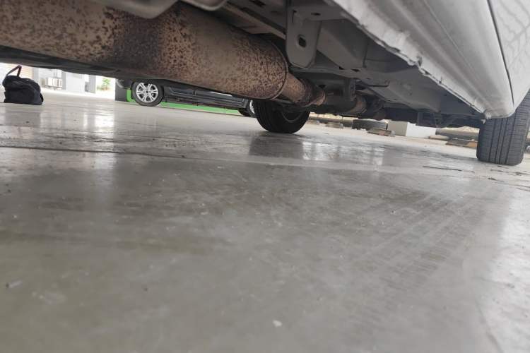 Used Buick GL8 2014 2.4L Classic Edition Chassis Rear Right