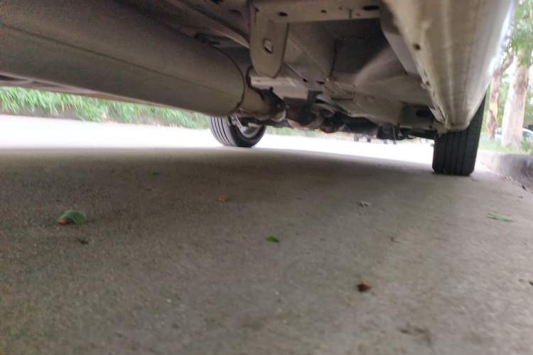 Used Buick GL8 2014 2.4L Executive Edition Chassis Rear Right