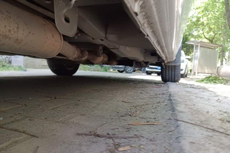 Used Buick GL8 2014 2.4L Comfort Edition Chassis Rear Right