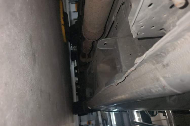 Used Buick GL8 2014 2.4L Classic Edition Chassis Rear Right