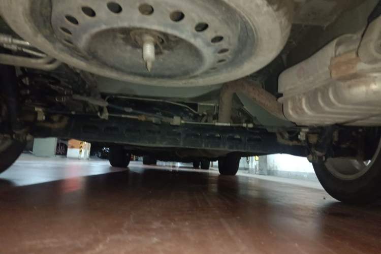 Used Buick GL8 2014 2.4L Classic Edition Chassis Rear