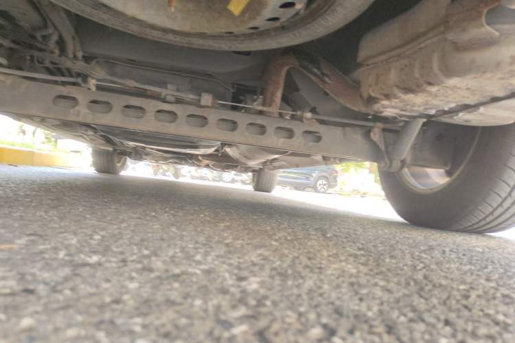 Used Buick GL8 2014 2.4L Classic Edition Chassis Rear