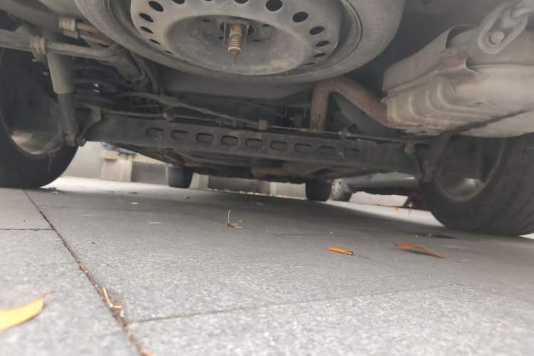 Used Buick GL8 2014 2.4L Comfort Edition Chassis Rear