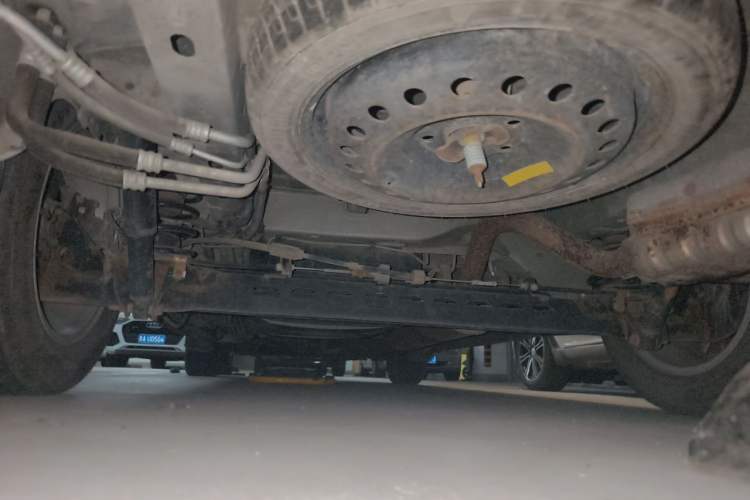 Used Buick GL8 2014 2.4L Classic Edition Chassis Rear