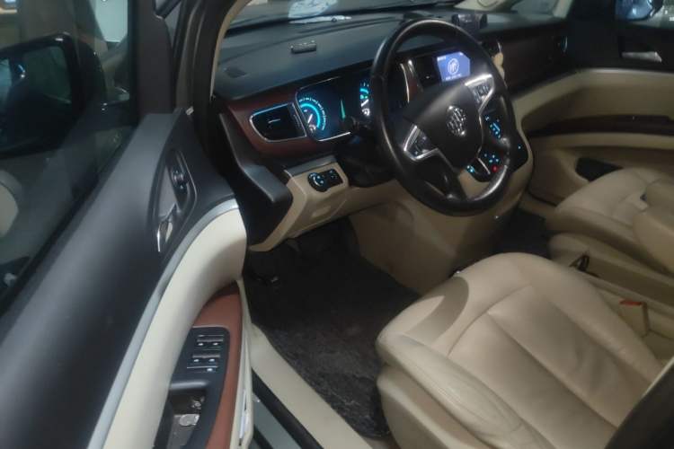 Used Buick GL8 2014 3.0L GT Luxury Business Haoya Edition Driver Seat