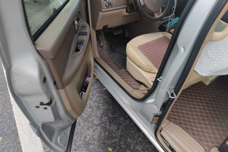 Used Buick GL8 2014 2.4L Classic Edition Driver Seat