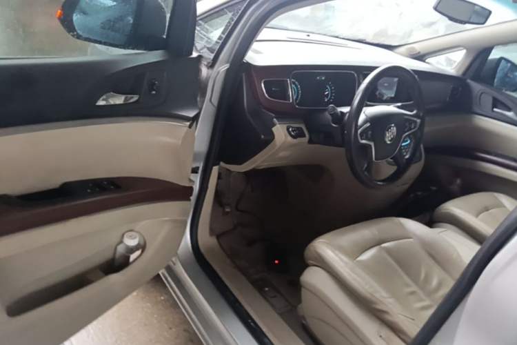 Used Buick GL8 2014 3.0L GT Luxury Business Haoya Edition Driver Seat