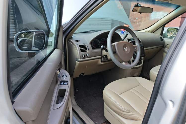 Used Buick GL8 2014 2.4L Classic Edition Driver Seat