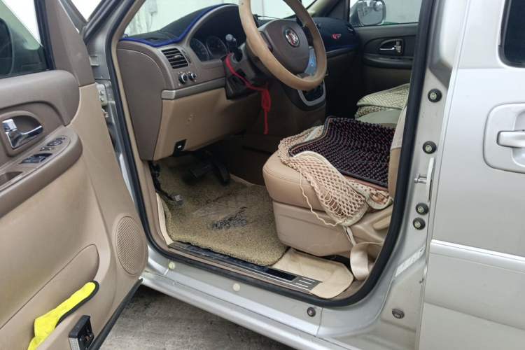 Used Buick GL8 2014 2.4L Classic Edition Driver Seat