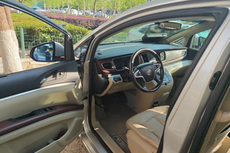 Used Buick GL8 2014 3.0L GT Luxury Business Haoya Edition Driver Seat