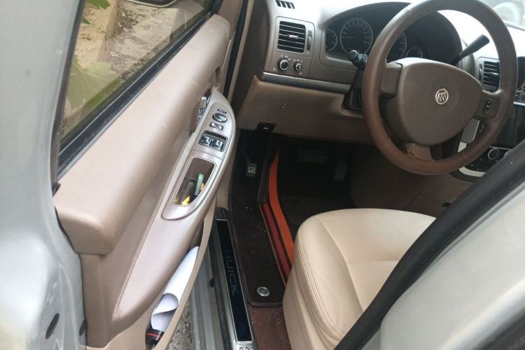 Used Buick GL8 2014 2.4L Classic Edition Driver Seat
