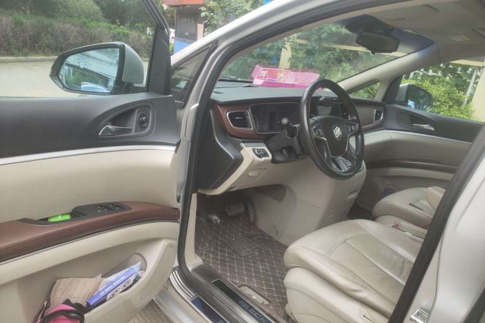 Used Buick GL8 2014 3.0L GT Luxury Business Haoya Edition Driver Seat