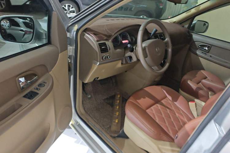 Used Buick GL8 2014 2.4L Classic Edition Driver Seat