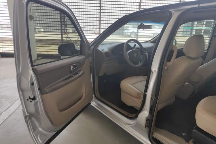 Used Buick GL8 2014 2.4L Classic Edition Driver Seat