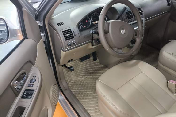 Used Buick GL8 2014 2.4L Classic Edition Driver Seat