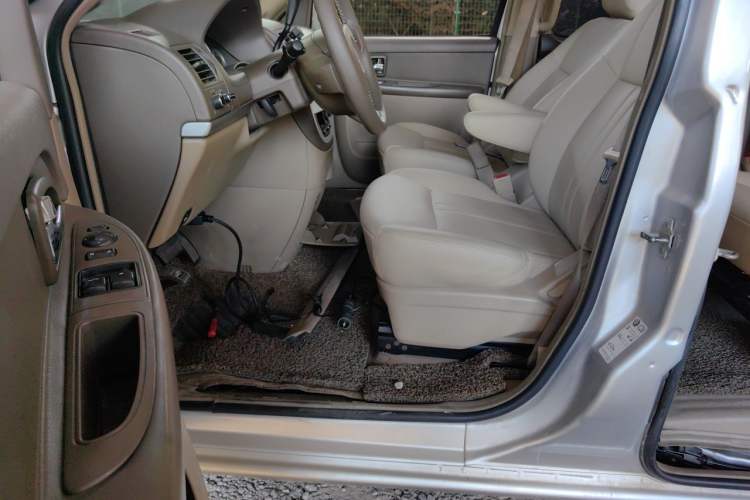 Used Buick GL8 2014 2.4L Classic Edition Driver Seat