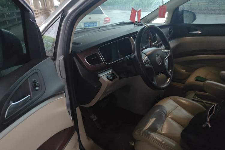 Used Buick GL8 2014 2.4L LT Luxury Business Executive Edition Driver Seat