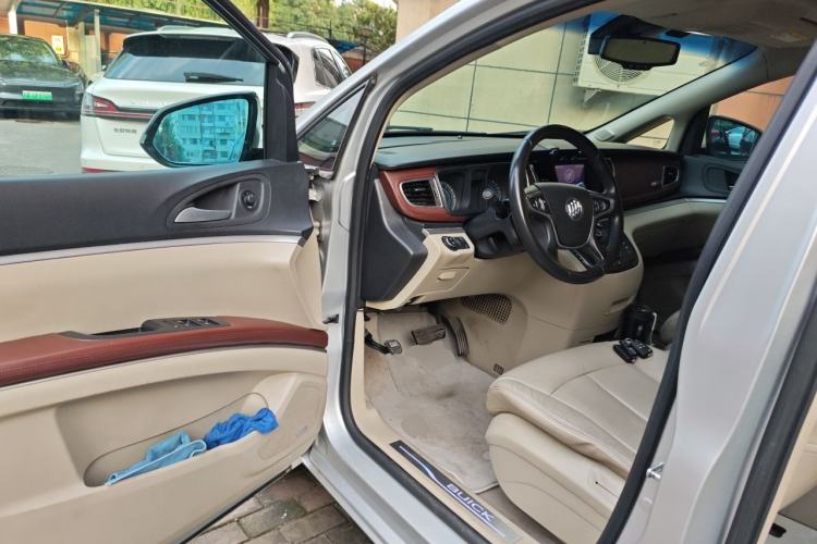 Used Buick GL8 2014 3.0L XT Luxury Business Flagship Edition Driver Seat