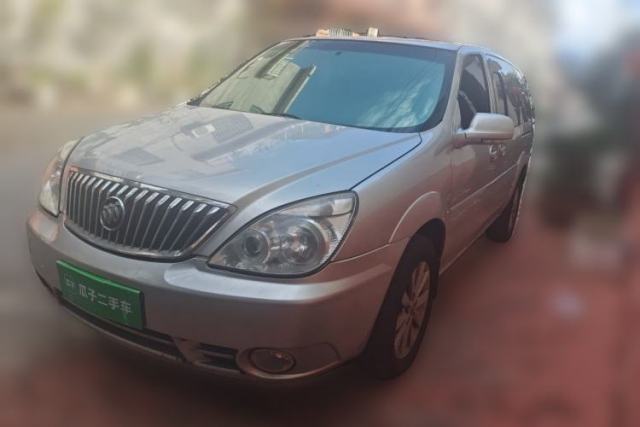 Buick GL8 2014 2.4L Classic Edition مستعملة