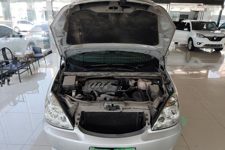 Used Buick GL8 2014 2.4L Classic Edition Engine Bay