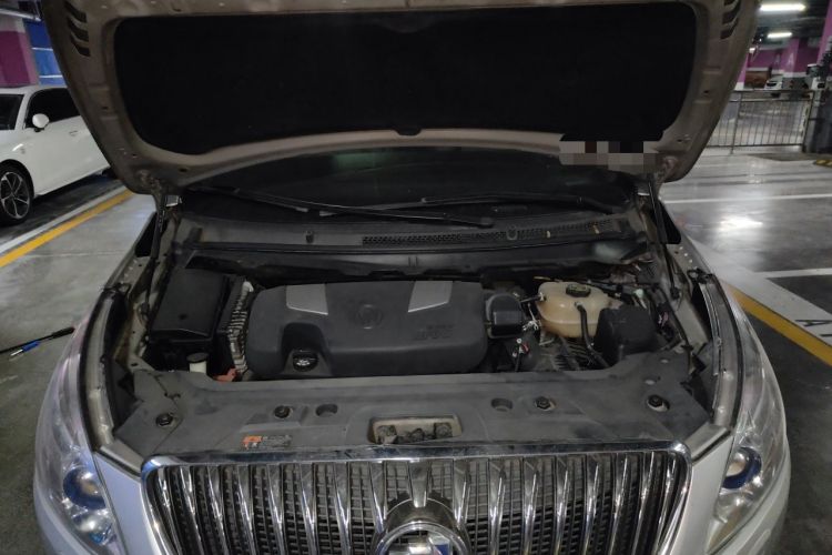 Used Buick GL8 2014 3.0L GT Luxury Business Haoya Edition Engine Bay