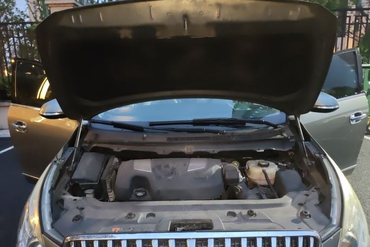 Used Buick GL8 2014 3.0L XT Luxury Business Flagship Edition Engine Bay