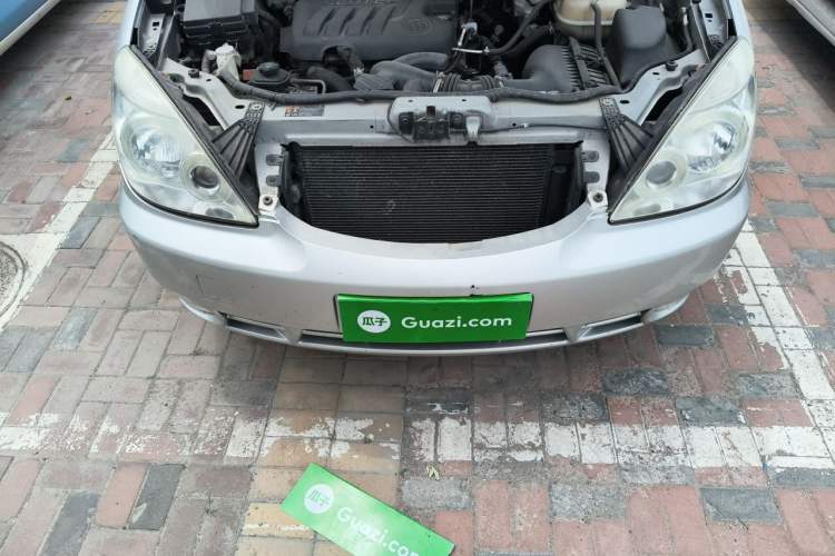 Used Buick GL8 2014 2.4L Comfort Edition Engine Bay