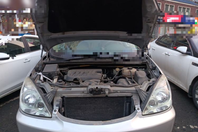 Used Buick GL8 2014 2.4L Classic Edition Engine Bay