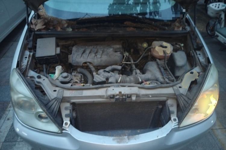 Used Buick GL8 2014 2.4L Classic Edition Engine Bay