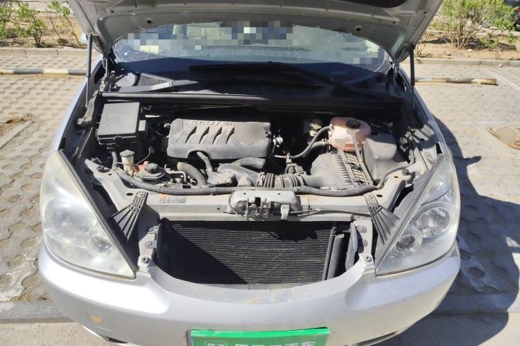 Used Buick GL8 2014 2.4L Classic Edition Engine Bay