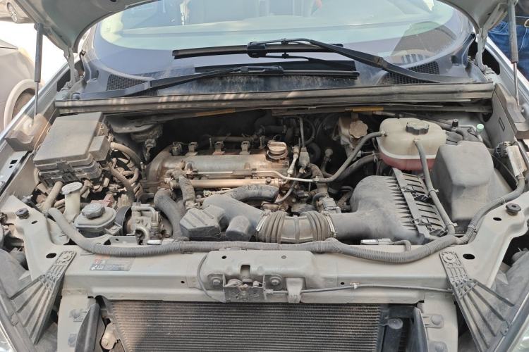 Used Buick GL8 2014 2.4L Classic Edition Engine Bay