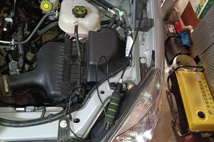 Used Buick GL8 2014 2.4L Classic Edition Engine Bay Left