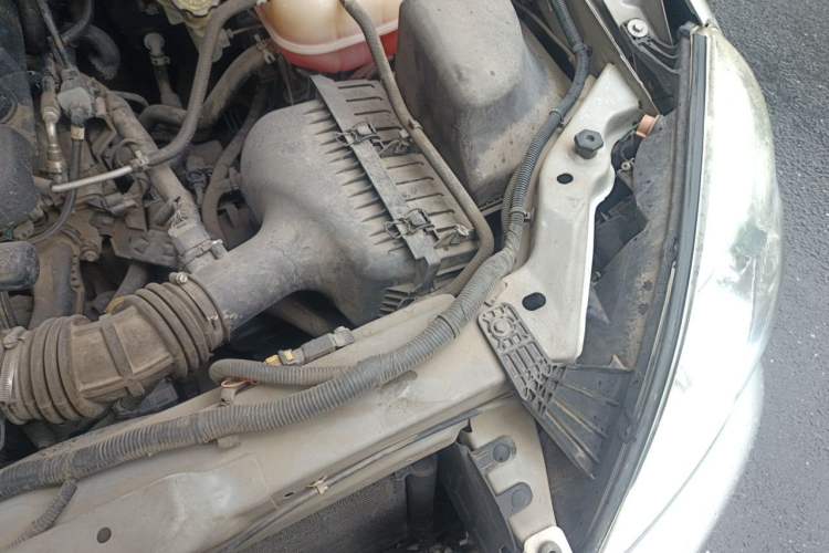 Used Buick GL8 2014 2.4L Classic Edition Engine Bay Left