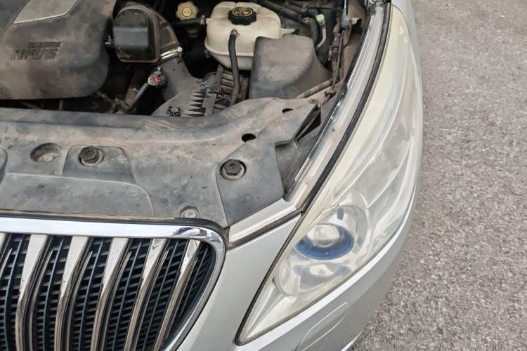 Used Buick GL8 2014 3.0L GT Luxury Business Haoya Edition Engine Bay Left
