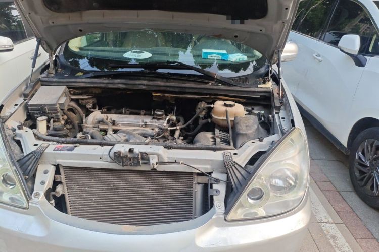 Used Buick GL8 2014 2.4L Executive Edition Engine Bay Left